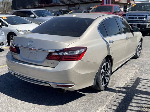 Used 2017 Honda Accord EX-L image 19