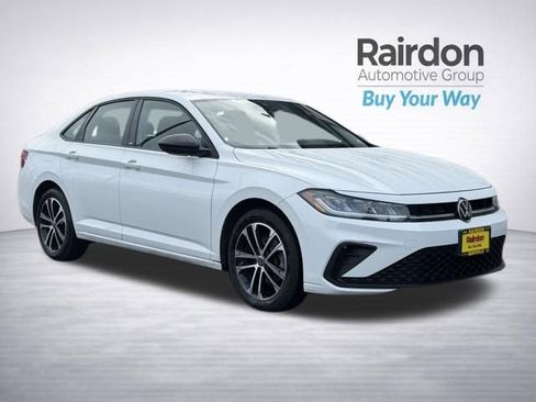 Used 2025 Volkswagen Jetta Sport image 1