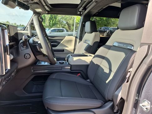 New 2026 GMC Hummer EV SUV AWD/4WD image 18