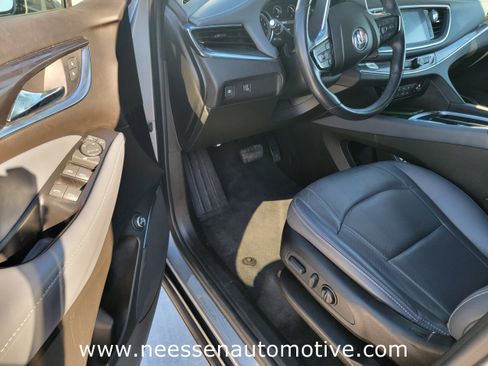 Used 2023 Buick Enclave Essence image 15