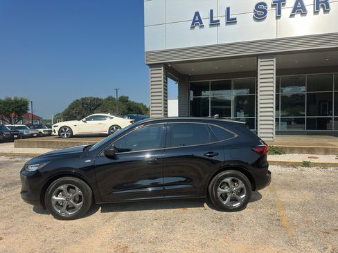 Used 2024 Ford Escape ST-Line w/ Tech Pack #1 image 8