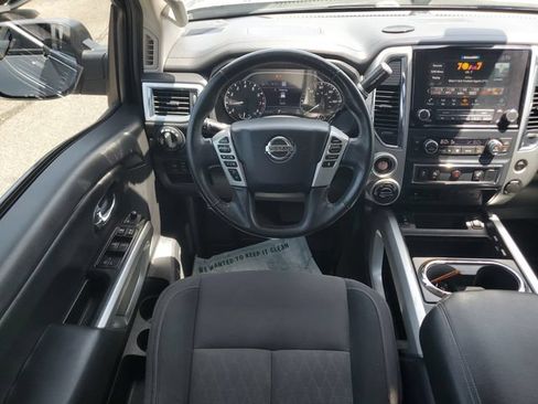 Used 2020 Nissan Titan SV w/ SV Convenience Package AWD/4WD image 19