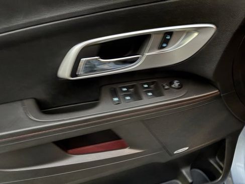 Used 2015 Chevrolet Equinox LT image 13