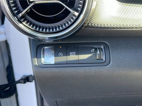 New 2026 Chevrolet Equinox LT image 27