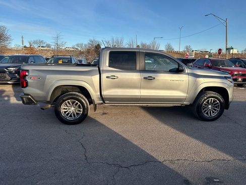 Used 2023 Chevrolet Colorado LT w/ LT Convenience Package image 9
