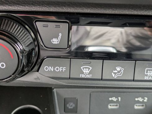 New 2026 Nissan Kicks SV FWD image 19