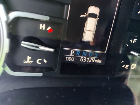 Used 2021 Toyota Tundra Limited image 31