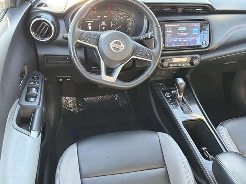 Used 2021 Nissan Kicks SR w/ SR Premium Package FWD image 8