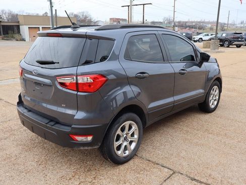 Used 2021 Ford EcoSport SE image 4