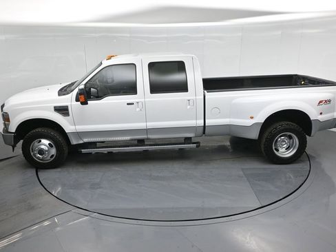 Used 2010 Ford F350 Lariat image 40