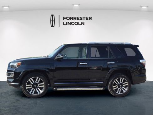 Used 2015 Toyota 4Runner Limited AWD/4WD image 6