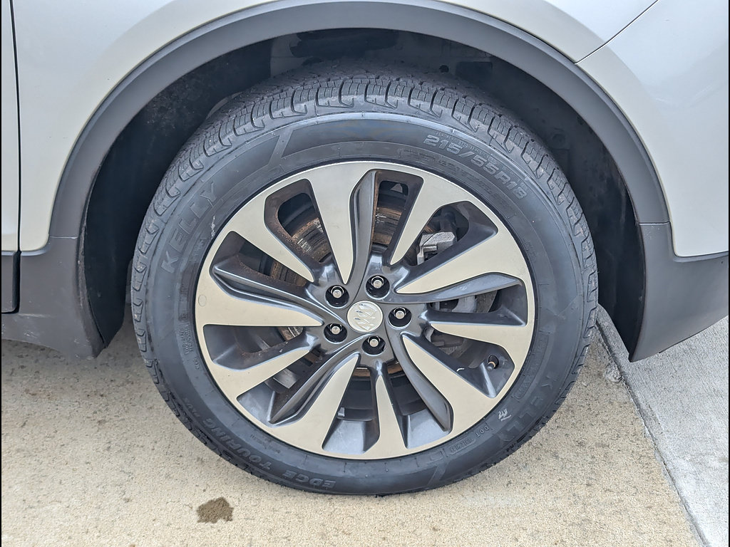 Used 2022 Buick Encore Preferred AWD/4WD image 14