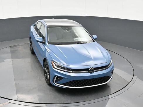 New 2026 Volkswagen Jetta SE image 21
