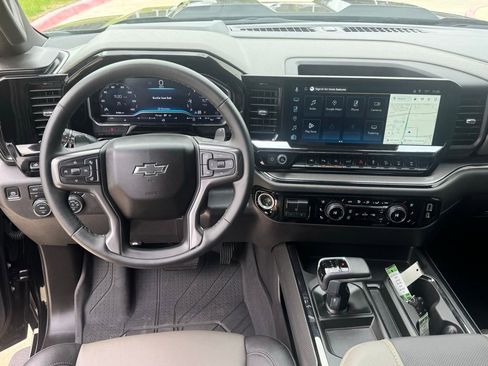 Used 2025 Chevrolet Silverado 1500 ZR2 w/ Technology Package image 23
