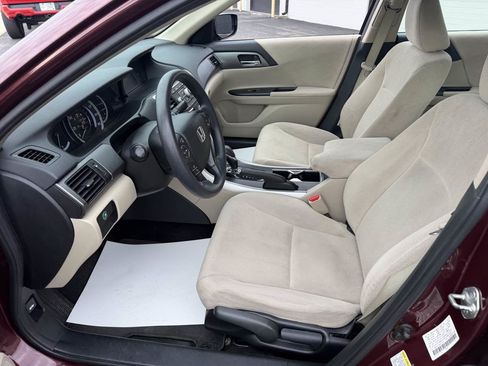 Used 2013 Honda Accord LX image 9