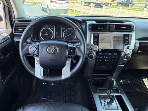Used 2022 Toyota 4Runner Limited AWD/4WD image 16