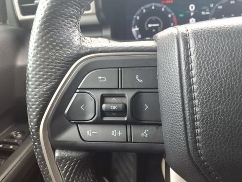 Used 2024 Toyota Tacoma TRD Off-Road w/ TRD Off Road Upgrade Package AWD/4WD image 20