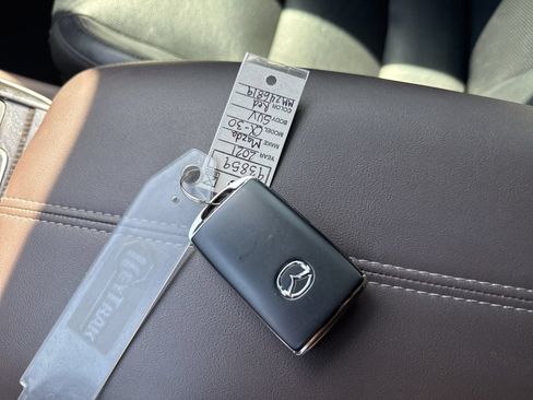 Used 2021 MAZDA CX-30 AWD 2.5 S w/ Premium Package image 29