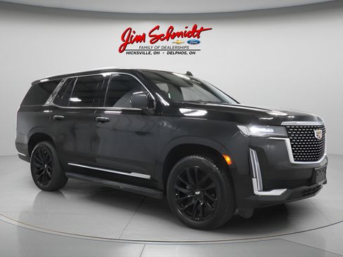 Used 2022 Cadillac Escalade Luxury AWD/4WD image 1