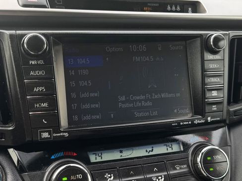 Used 2017 Toyota RAV4 Limited AWD/4WD image 20