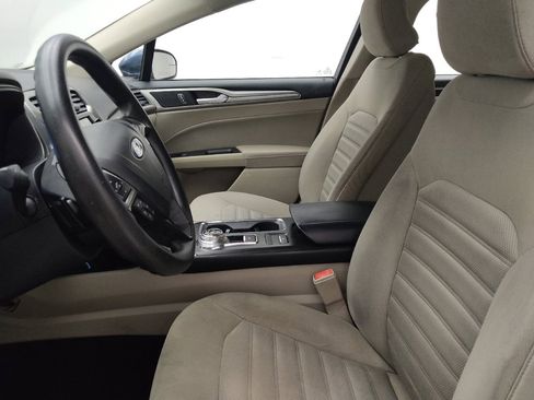 Used 2018 Ford Fusion SE w/ Fusion SE Technology Package image 17