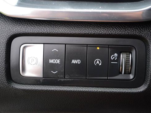 Used 2024 GMC Acadia Denali w/ Super Cruise Package AWD/4WD image 39