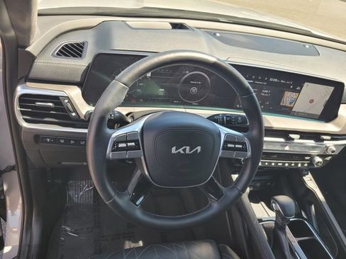 Used 2024 Kia Telluride SX Prestige X-Pro AWD/4WD image 30