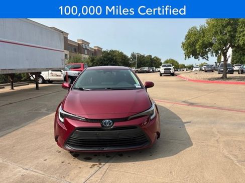 Certified 2025 Toyota Corolla LE FWD image 2