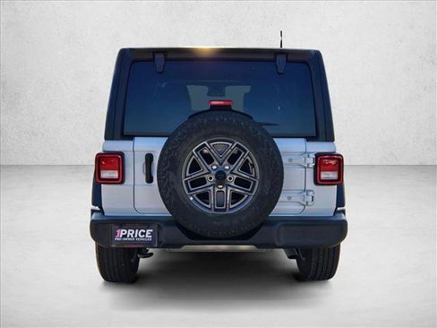 Used 2024 Jeep Wrangler Unlimited Sport AWD/4WD image 7