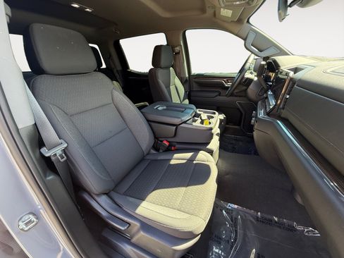 Used 2024 Chevrolet Silverado 1500 LT AWD/4WD image 19
