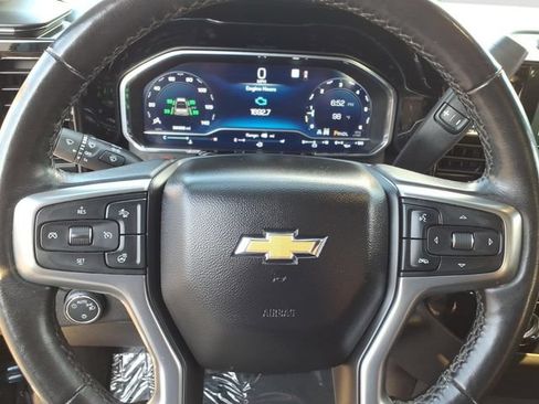 Used 2022 Chevrolet Silverado 1500 LT AWD/4WD image 21