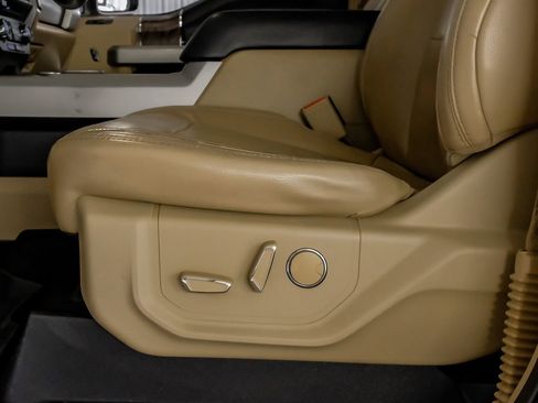 Used 2017 Ford F350 Lariat w/ Lariat Ultimate Package image 30