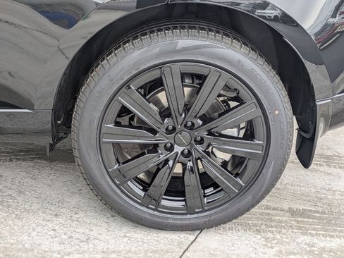 New 2026 Land Rover Range Rover SE image 19