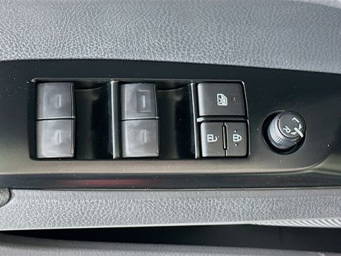 Used 2026 Toyota Camry LE w/ Convenience Package image 14