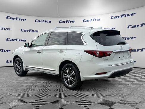 Used 2016 INFINITI QX60 Base w/ Premium Plus Package image 3