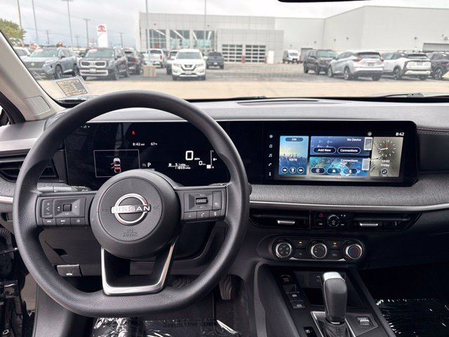 Certified 2025 Nissan Kicks SV FWD image 7