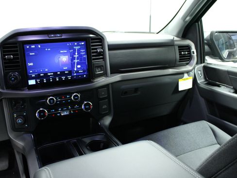 New 2026 Ford F150 XLT w/ Equipment Group 302A MID AWD/4WD image 19