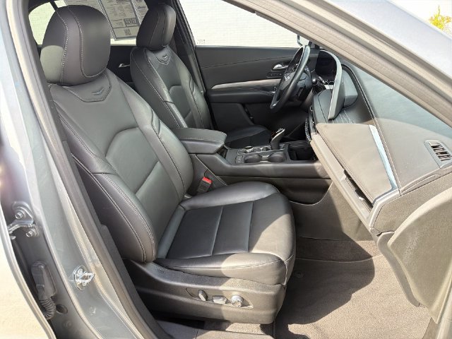 Used 2024 Cadillac XT4 Premium Luxury AWD/4WD image 33