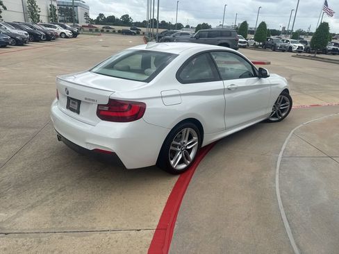 Used 2014 BMW 228i Coupe image 3