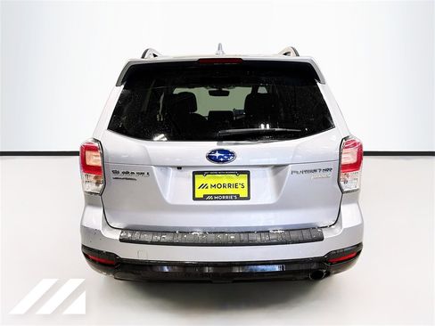 Used 2017 Subaru Forester 2.5i Touring w/ Popular Package #2 image 6