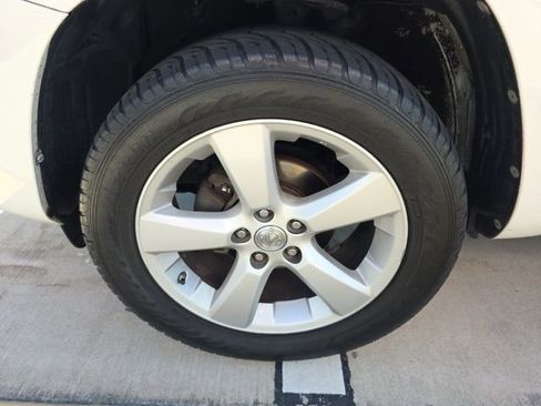 Used 2012 Toyota RAV4 FWD w/ Value Pkg image 10