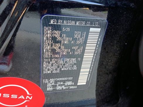 Used 2025 Nissan Armada SV RWD image 35