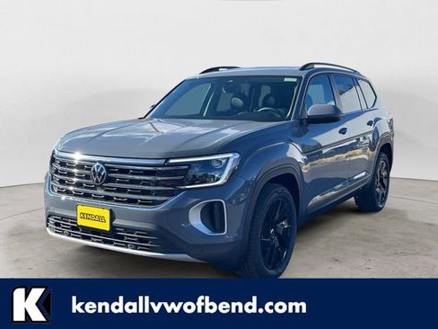 New 2026 Volkswagen Atlas SE AWD/4WD image 1