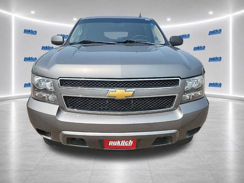 Used 2012 Chevrolet Suburban LS w/ Convenience Package 1 AWD/4WD image 8
