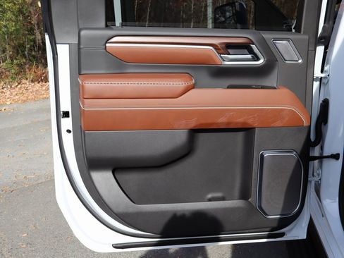 New 2026 GMC Sierra 3500 Denali Ultimate image 23