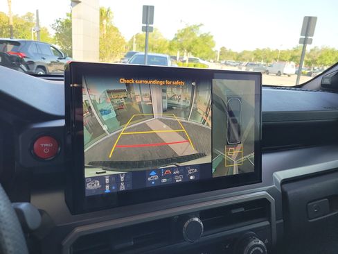 Certified 2025 Toyota 4Runner TRD Off-Road Premium image 23