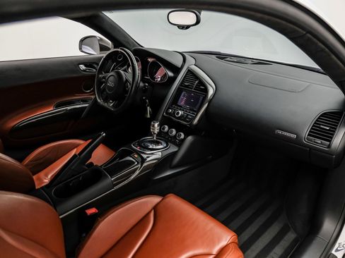 Used 2010 Audi R8 V10 image 53