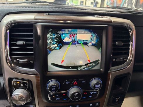Used 2016 RAM 1500 Laramie w/ Convenience Group AWD/4WD image 18