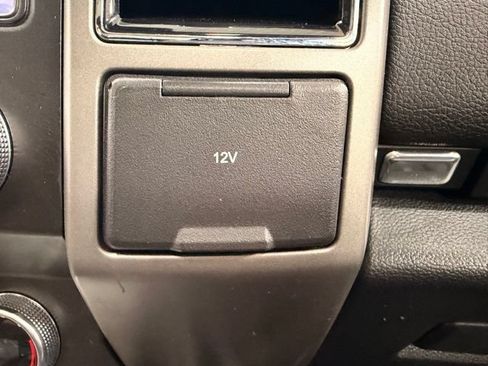 Used 2020 Ford Expedition XLT w/ Equipment Group 202A AWD/4WD image 38