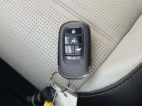 Used 2023 Honda CR-V Sport Touring image 39